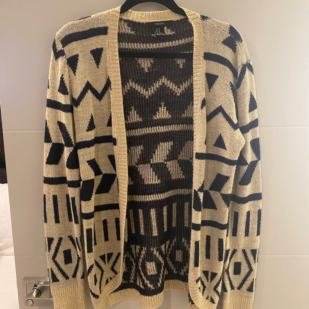 Patterned cardigan